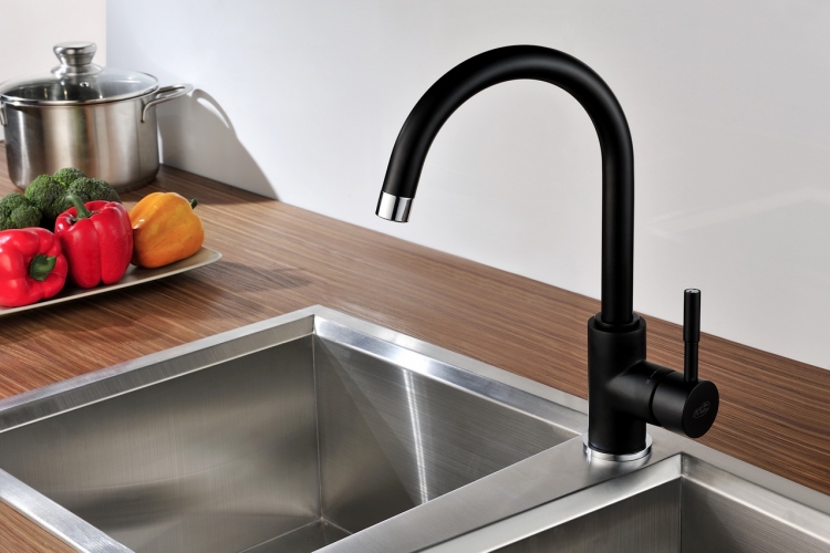 Blue Water Colorado mitigeur de cuisine sur pied noir 5901730613049