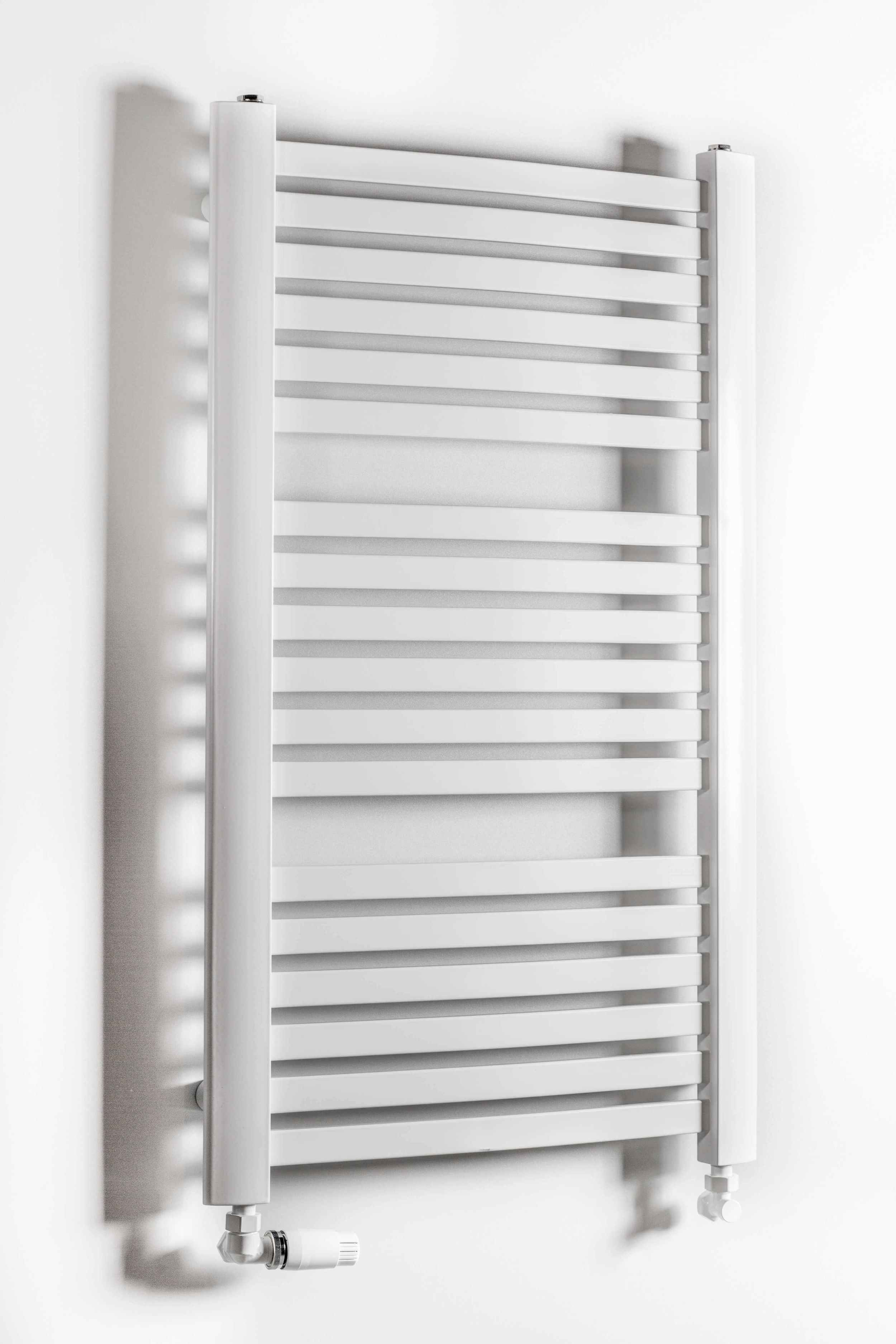 Luxrad Kastor radiateur de salle de bain décoratif 76.5x48 cm blanc KAS076504809003