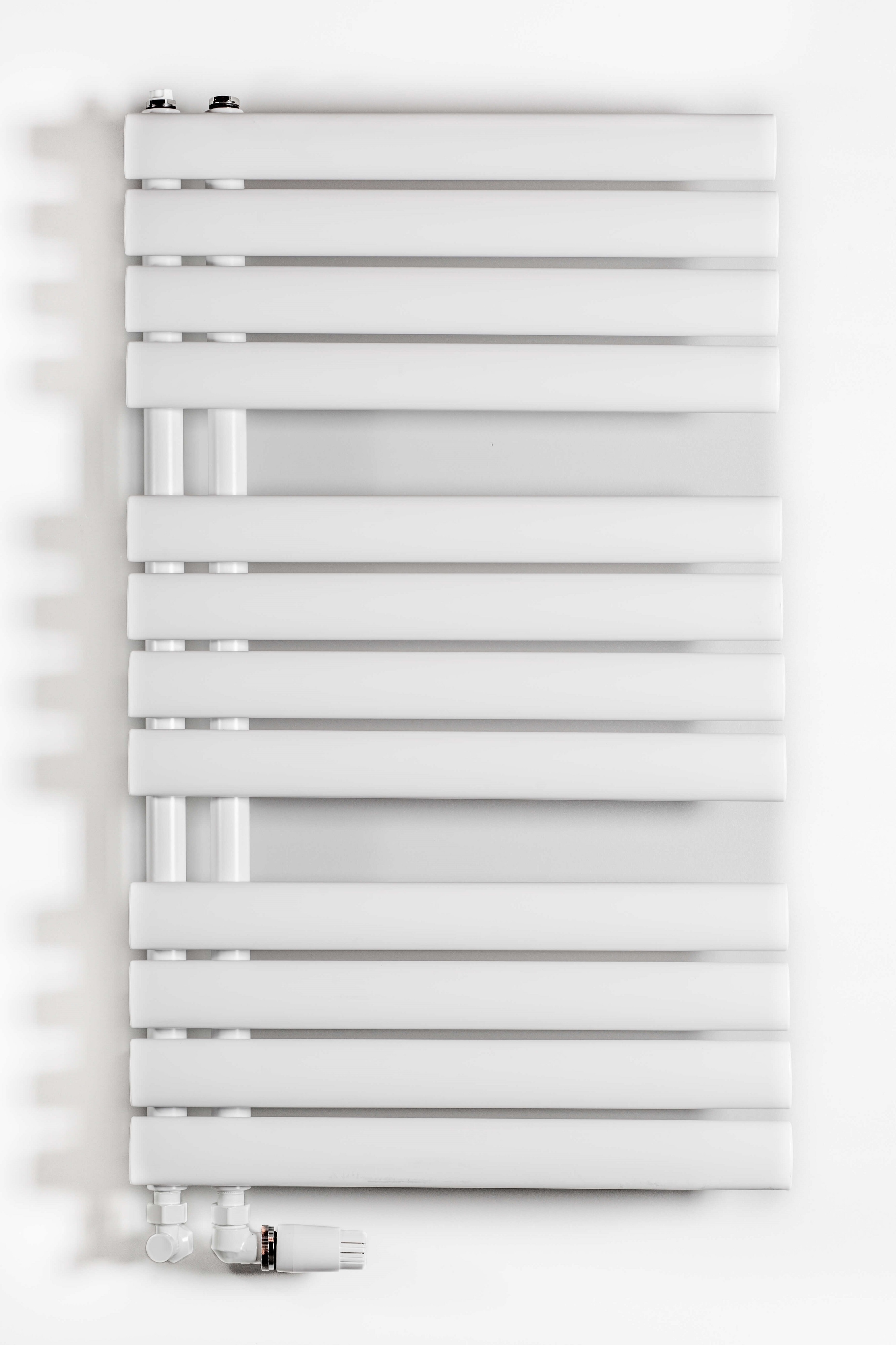 Luxrad Flag Bis radiateur de salle de bain décoratif 180.2x50 cm blanc FLA18025009003