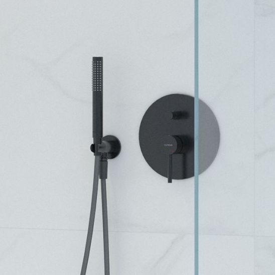 Set mitigeur de douche Oltens Hadsel 33106300, raccord coudé avec support Oltens Hvita 39304300, 37102300, 37200300